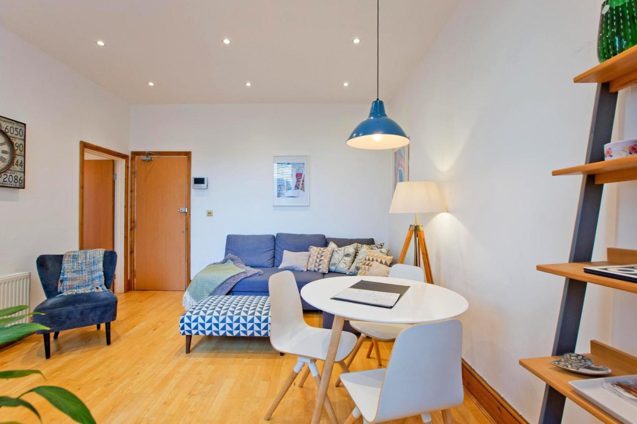Spacious Highbury Fields 1 Bedroom Apartment - Parking By Request London Eksteriør billede
