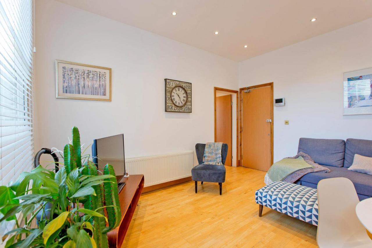 Spacious Highbury Fields 1 Bedroom Apartment - Parking By Request London Eksteriør billede