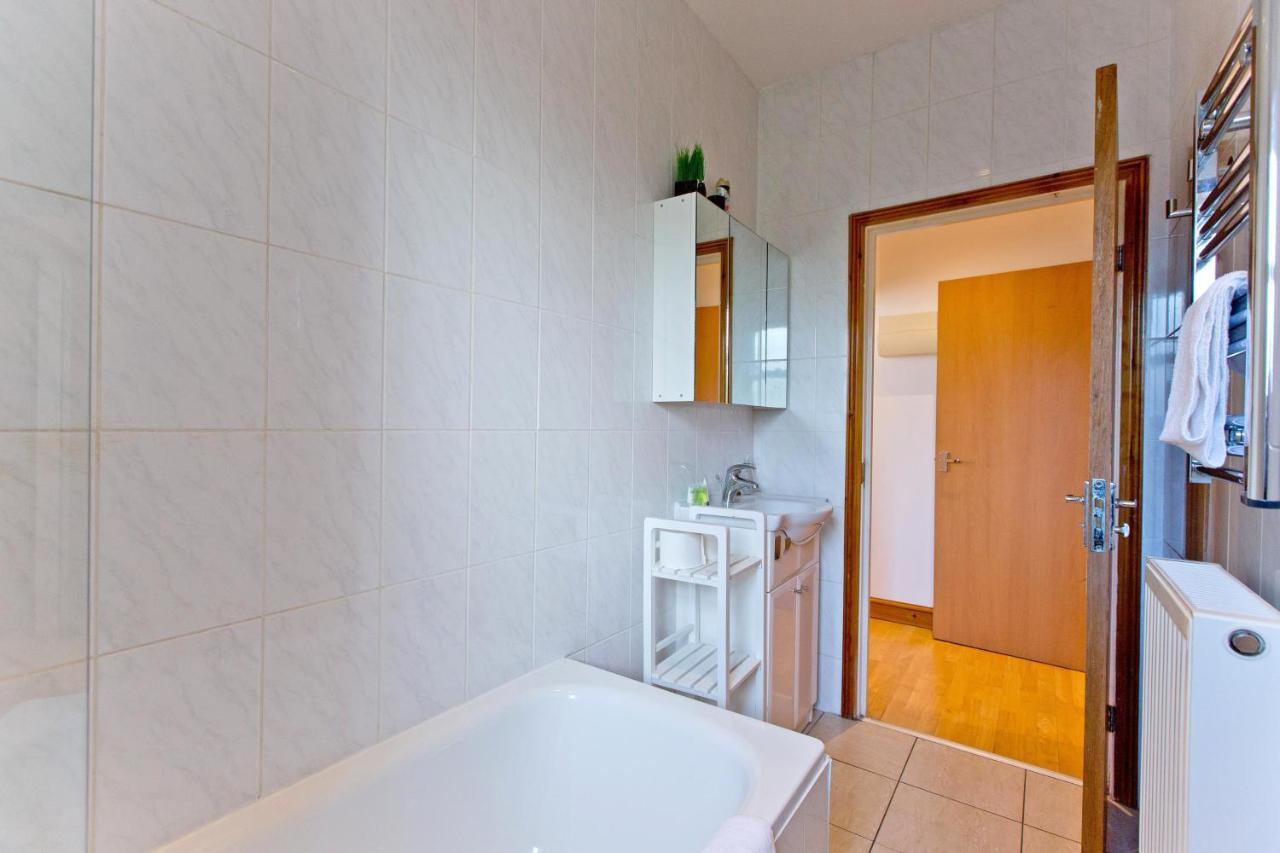 Spacious Highbury Fields 1 Bedroom Apartment - Parking By Request London Eksteriør billede